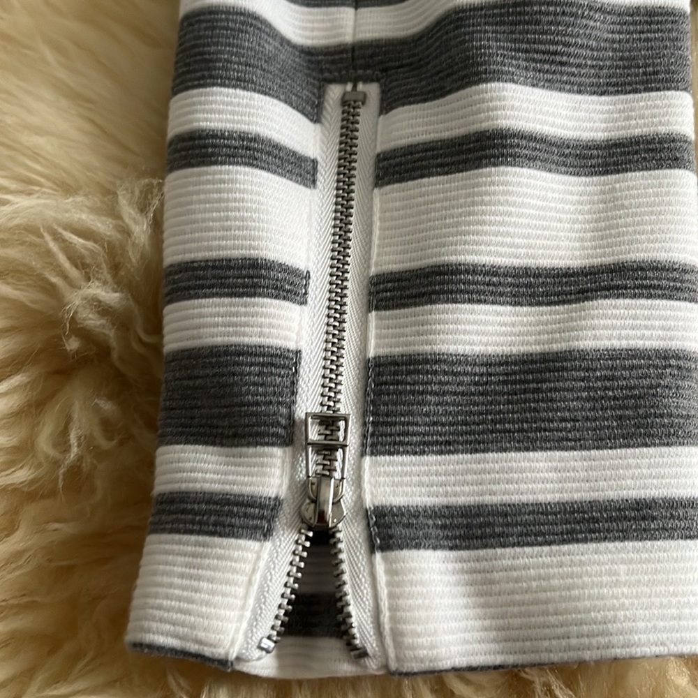 Bagatelle Gray and White Striped Moto Style Blazer - Picture 5 of 6